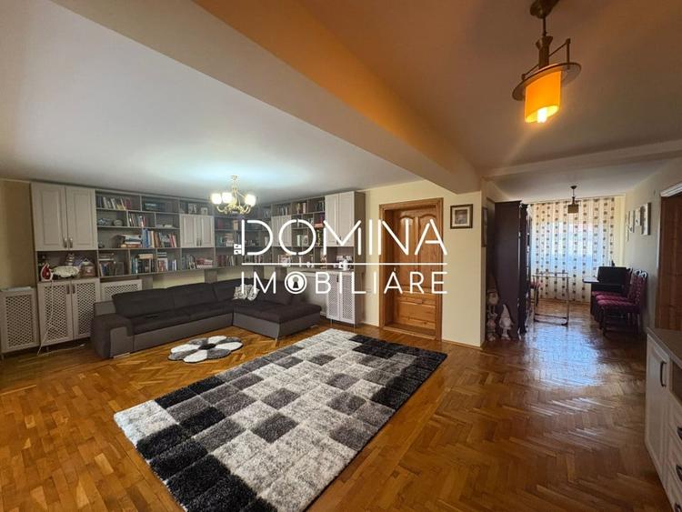 *Conac impresionant* cu arhitectura simetrica - pretabil resedinta sau business - 3