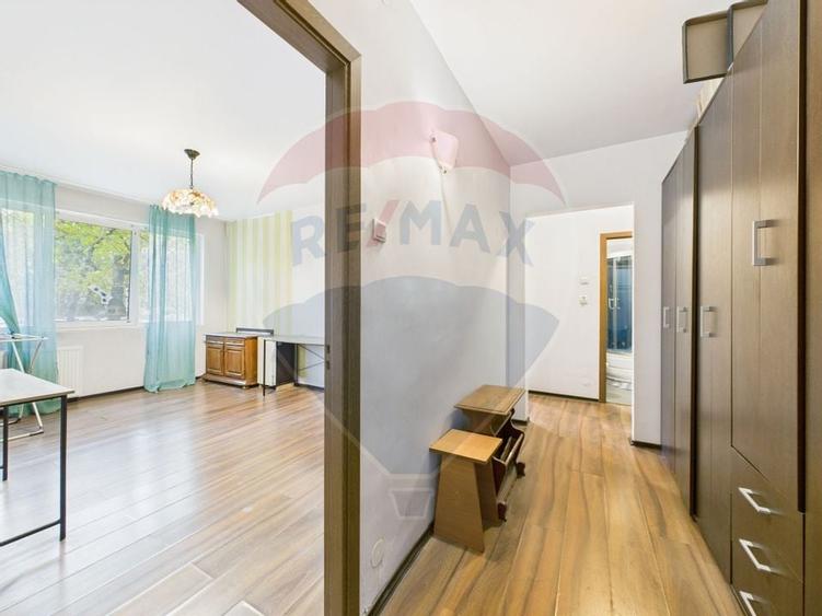 Apartament 5 camere | 111mp | Metrou 1 Decembrie - 18