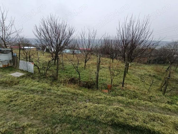 vand casa batraneasca sat Cochirleni langa Cernavoda 3200mp - 2