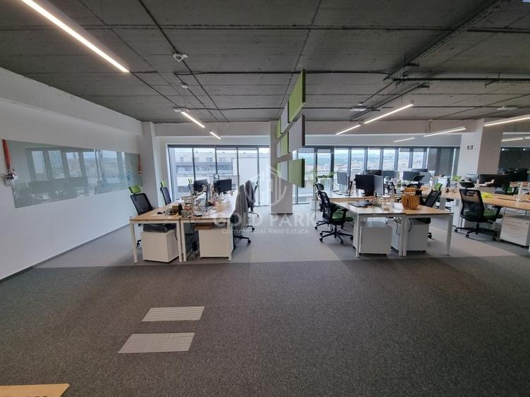 Cladire de Birouri - Semicentral - Clasa A - 25