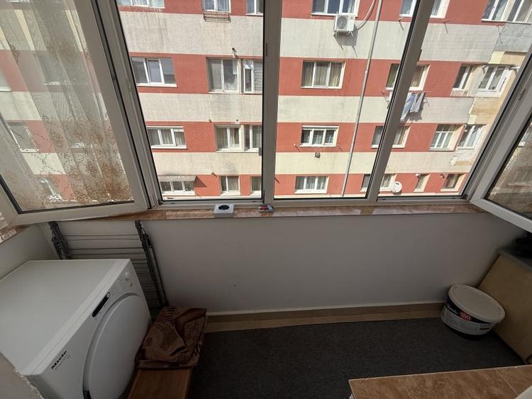 Apartament cu 3 camere de vanzare- Zona Cetate | Etajul 3. - 8