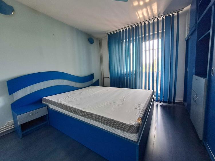 Proprietar, inchiriez apartament cu 3 camere, Lipovei - 7