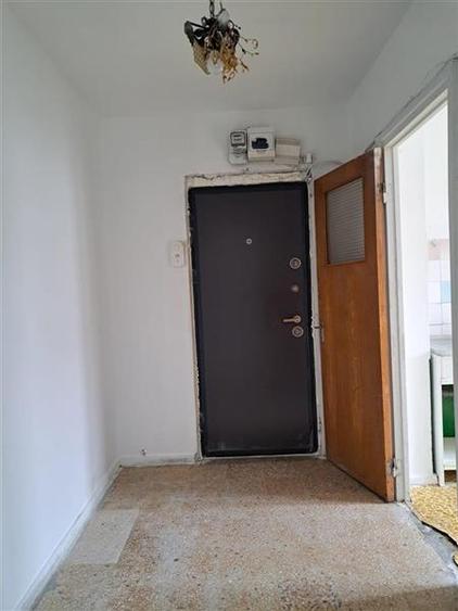 Vanzare apartament 3 camere metrou 1 Decembrie 1918 - 8