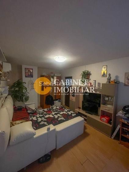 Apartament 4 camere decomandat