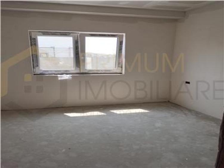 Duplex superb - compartimentare excelenta - personalizare interioara - toate uti - 11