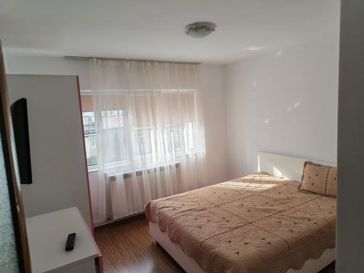 Apartament cu 2 camere de inchiriat - 1