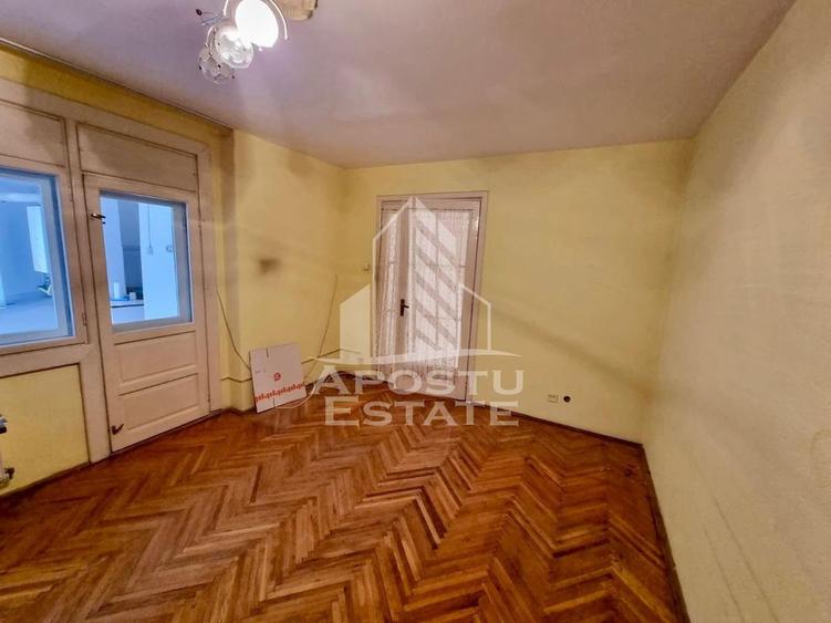 Apartament 2 camere, etaj 1,centrala proprie, zona Saguna - 5