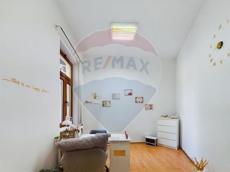 De vanzare Casa Vila BucureștiS+P+M in Sector 1 - 8