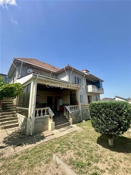 Casa S+P+1E cu Teren de 854 mp, Pretabila pentru Doua Familii
