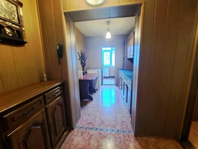 Vanzare Apartament 2 Camere, Decomandat , Micro 12 Targoviste - 7