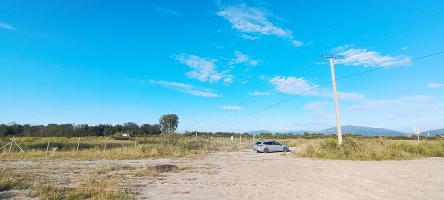 Teren  si lac in Harman - 1