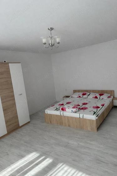 Inchiriez garsoniera la curte in Cartierul 23 August - 2