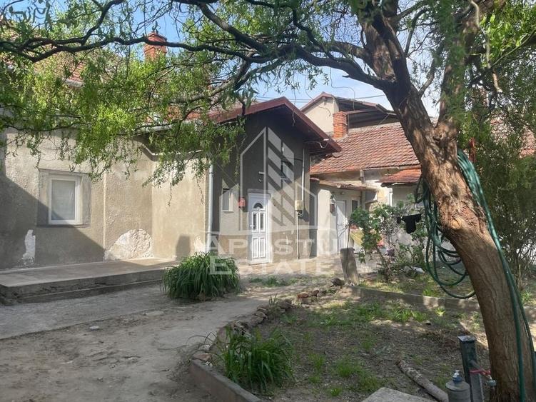 Apartament decomandat, 2 camere curte comuna - Zona Piata Sarbeasca - 13