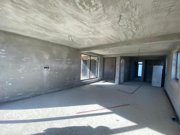 INVESTITIE! Casa 235 mp utili - 5 camere - garaj , Jucu de sus! - 4