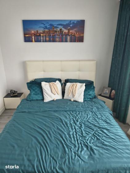 Vand apartament semidecomandat, mobilat ?i utilat, etajul 4 - 5
