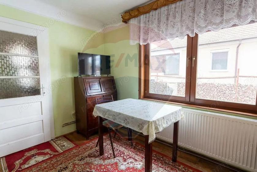 Casa cu 3 camere - str Ortodoxa - 11