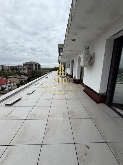 Apartament cu 4 camere nedecomandat, mobilat în Nord