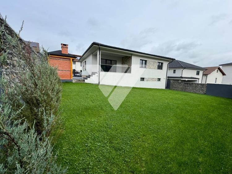 Casa individuala cu 6 camere si teren 490 mp in Șelimbar Sibiu - 2