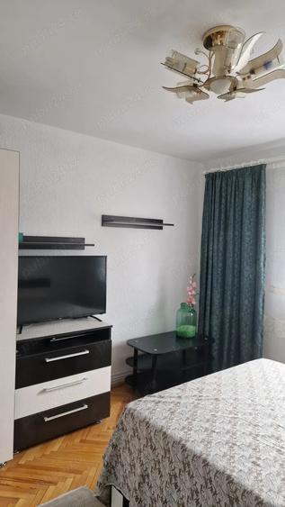 Proprietar, inchiriez apartament deosebit cu 2 camere, zona foarte buna - 10