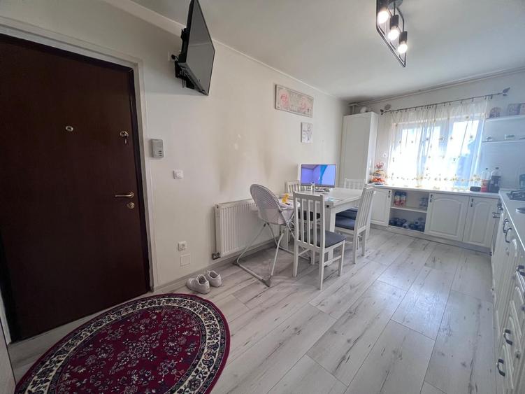 Apartament 4 camere,et 3, zona Liceul Auto - Deva - 2