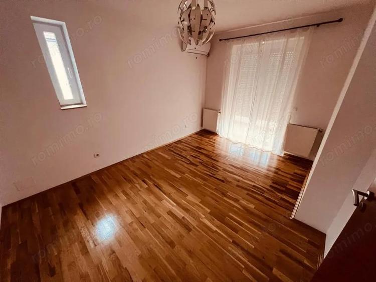 Casa de inchiriat cu sauna si piscina in complexul Gradinile Soarelui - 13