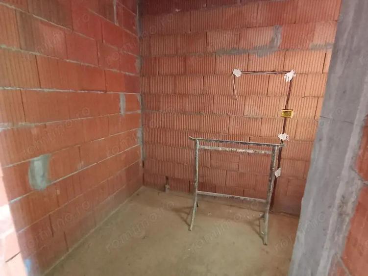 Sanandrei, Duplex pe Parter, 3 dormitoare, 2 Bai, Pozitie excelenta - 10