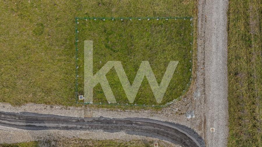 Teren de vânzare cu autorizație de construire, 753mp, la baza Dealului Lempeș - 6