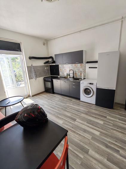 De inchiriat apartament cu TERASA si LOC DE PARCARE PROPRIU in curte Zona Odobescu - 2