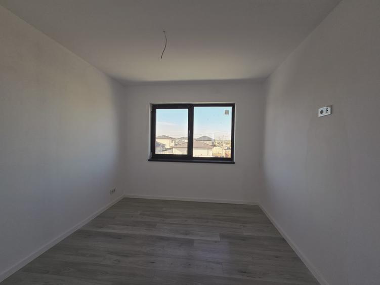 Vila individuala - 4 camere - 2 bai - pod-pompa de caldura-incalzire pardoseala - 8