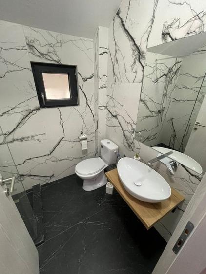 VAND COMPLEX TURISTIC IN BRAN LANGA PARTIA DE SCHI ZANOAGA - 51