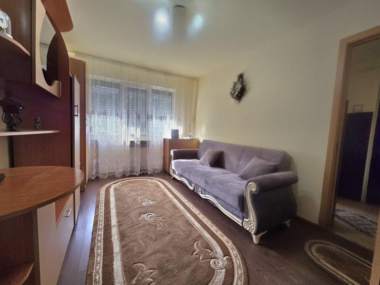 Ap. 2 cam cf II sd zona Viziru 2 Mobilat Complet - 1