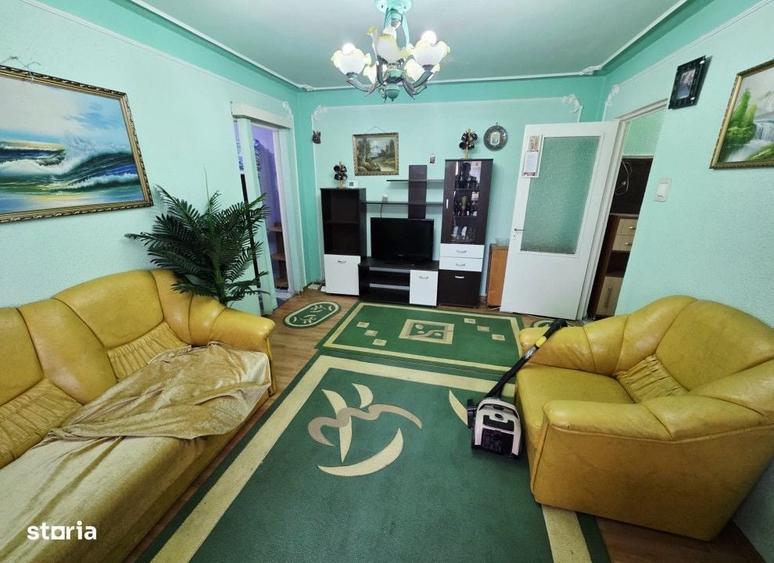 Apartament cu 3 camere în Alexandru cel Bun