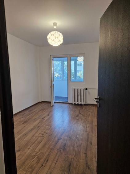Vand apartament 3 camere zona Mega Mall, Stadion National, proprietar - 1
