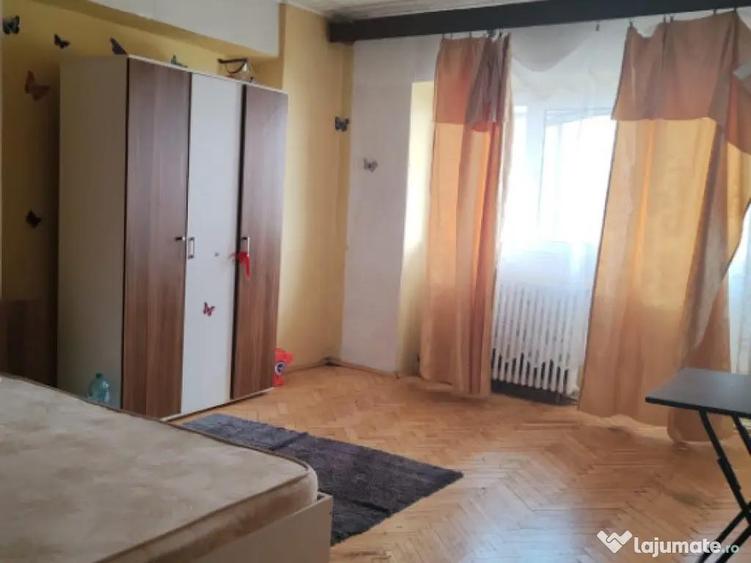Apartament decomandat cu 3 camere, etaj 7/8, Vaslui zona Tra - 8