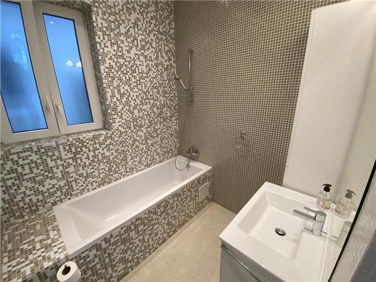 Vila de inchiriat in zona Capitale, office/rezidenta - 20