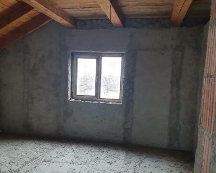 Casă individuală, P+M, la gri, în loc Ivanda, la 30 km de Timișoara, comision 0% - 3