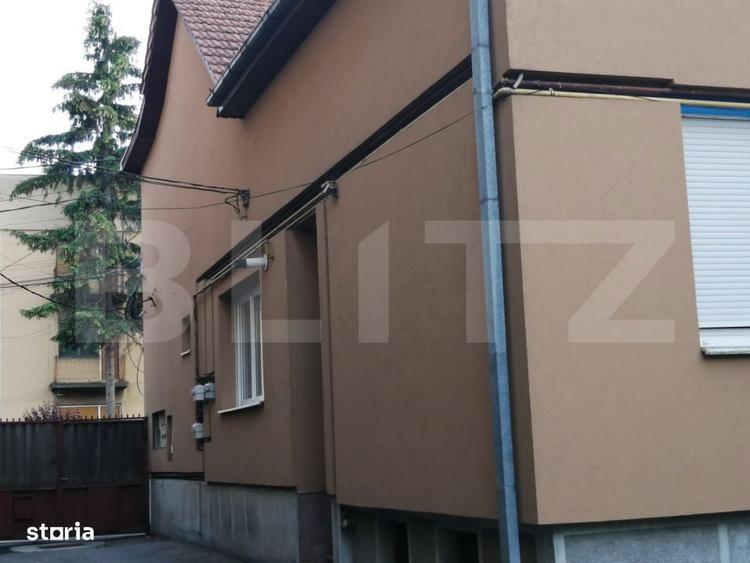 Casa de locuit si spatii comerciale , zona centrala - 9
