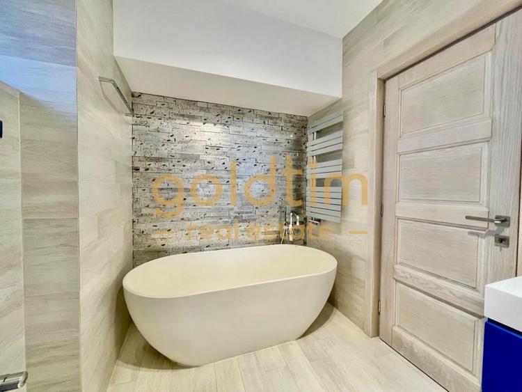 CASA INDIVIDUALA/SUPERBA/PIPERA/EROU IANCU NICOLAE/PISCINA/CURTE GENEROASA - 42