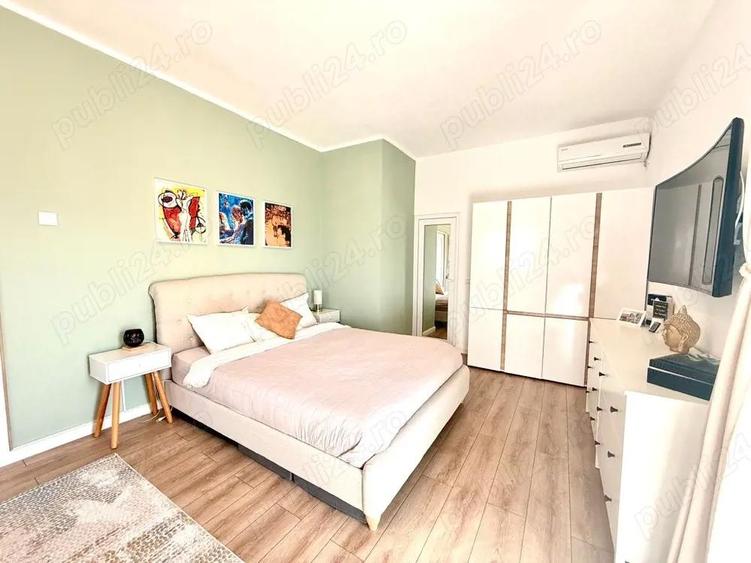 Vila 205 mp, 5 camere cu 5 bai proprii , curte . Eforie Nord - 4