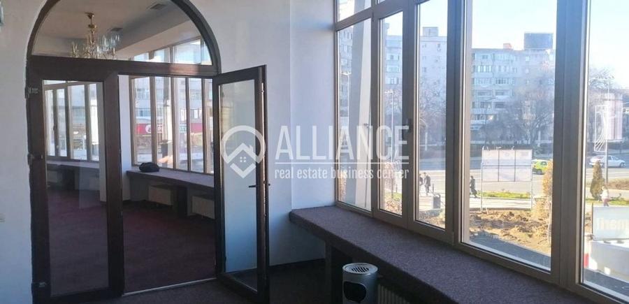 Inchiriere spatiu comercial de 400 mp - 1