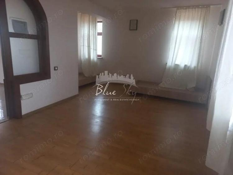 VILA KM 5 - P+1+M 8 CAMERE - 8