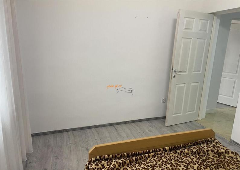 Apartament 2 camere , et 1/4 , ultracentral -Piata Moldovei - 10