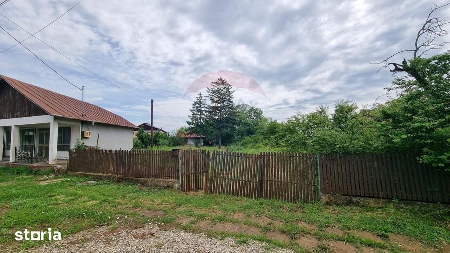 Teren de 2038 mp, în Snagov