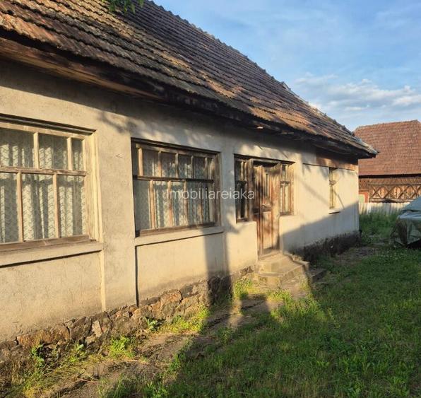 Bargau, casa 30 ari teren Bargau, casa 30 ari teren