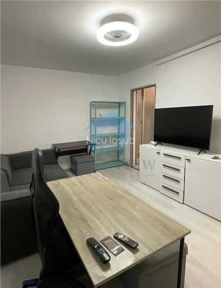 Garsoniera, Manastur