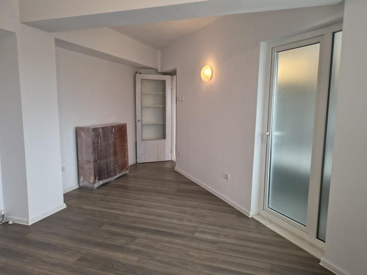 AMFITEATRU  GARSONIERA LIBERA, 36 MP , GAZE LA USA PRET 79000 EURO - 8