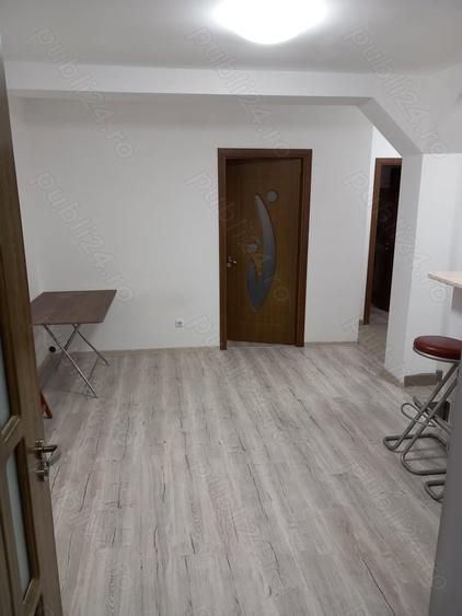 Vand apartament 2 camere, tip casa, in Lehliu-gara - 2