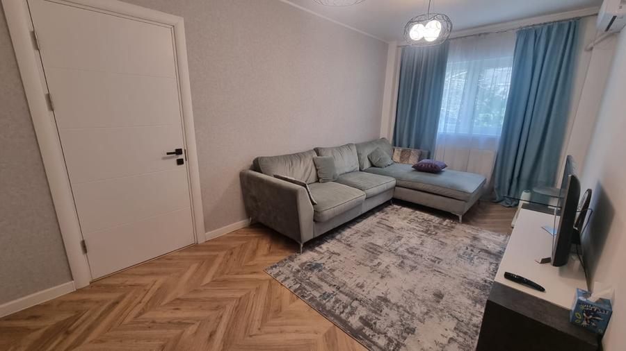 Apartament 4 camere, centrală proprie, parcare, 5 min metrou Apărătorii Patriei - 34
