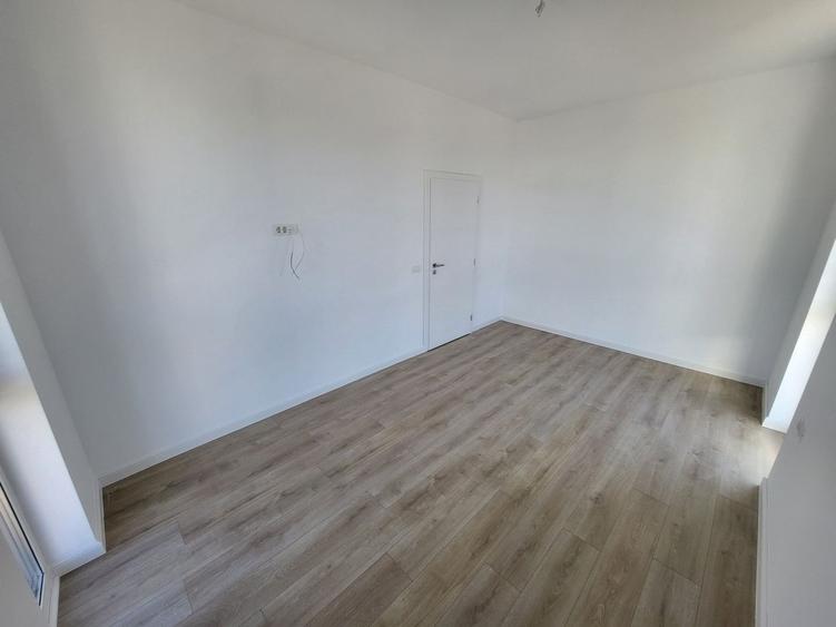 COMISION%. BLOC NOU in ORAS. ETAJ 1. Bucatarie INCHISA - 12