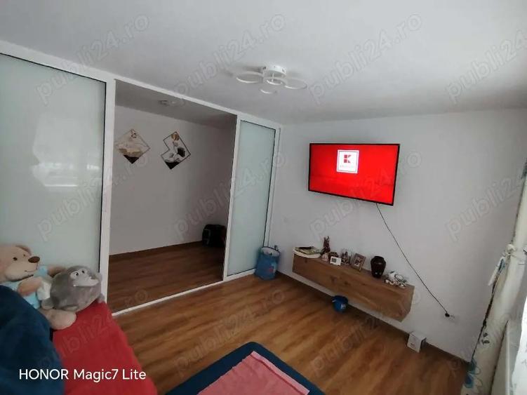 vand Apartament 2 camere Uniri - 2